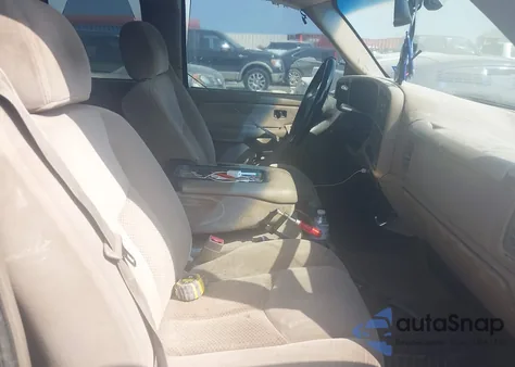 2003 Chevrolet Silverado 1500 Ls z USA, uszkodzony, nr VIN 2GCEC19V931302803